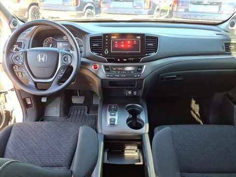 Used 2023 Honda Ridgeline Sport image 7