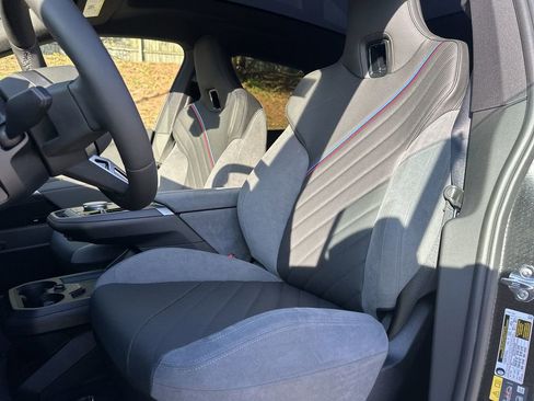 New 2026 BMW iX xDrive60 w/ M Sport Package image 12