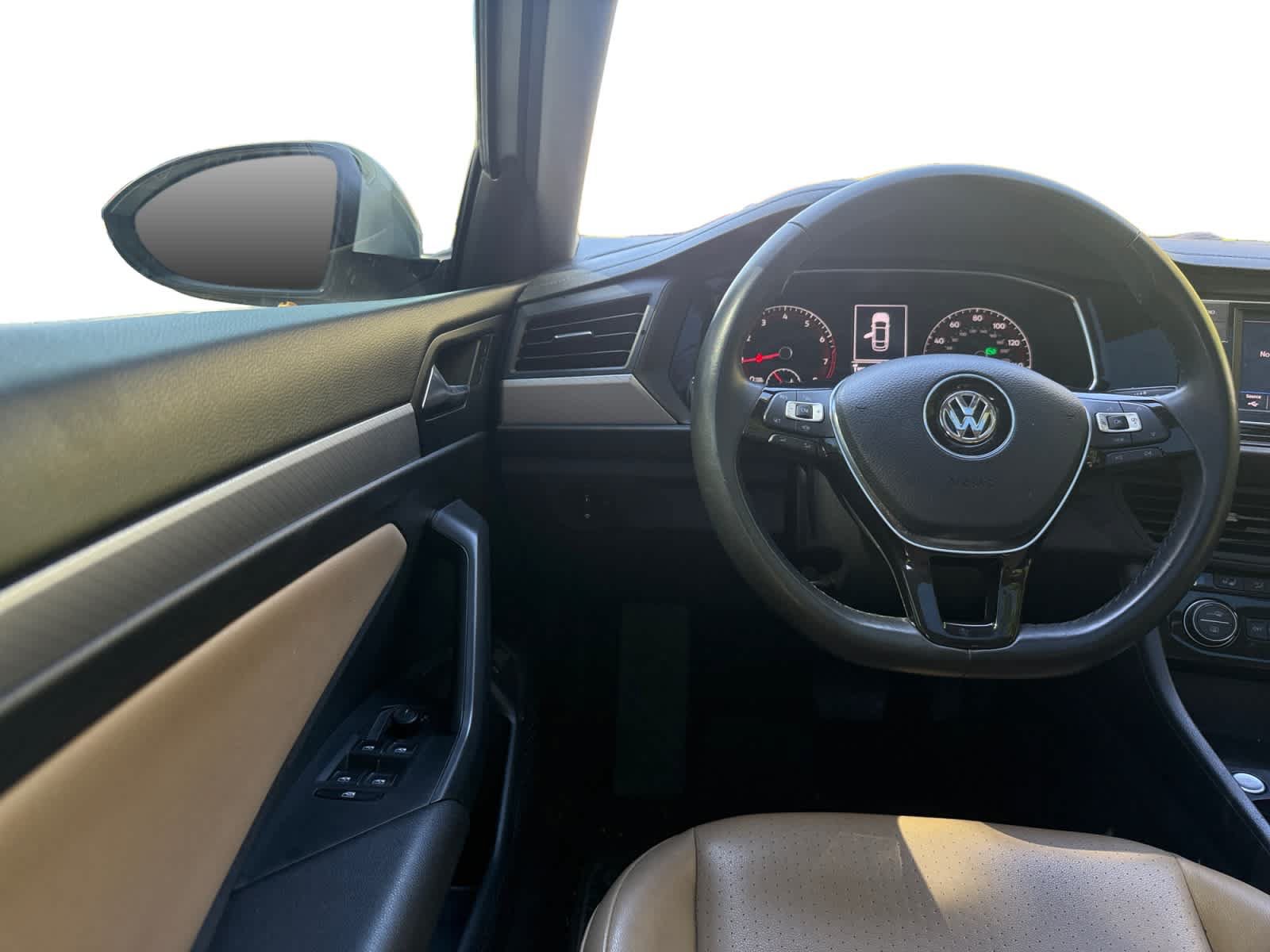 Used 2019 Volkswagen Jetta SE w/ Cold Weather Package FWD image 21