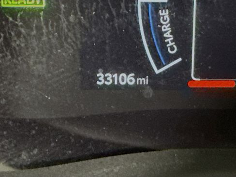 Used 2025 Toyota Camry SE w/ Convenience Package FWD image 16