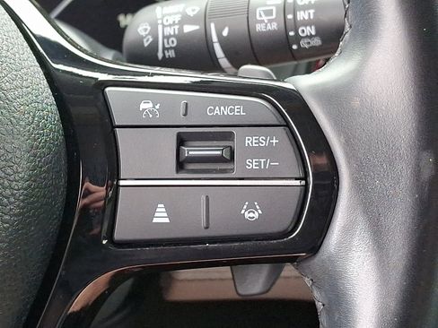 Certified 2023 Honda Pilot Touring image 23