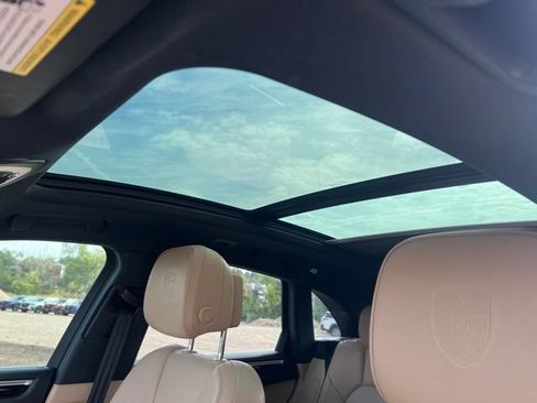 Used 2019 Porsche Macan S AWD/4WD image 28