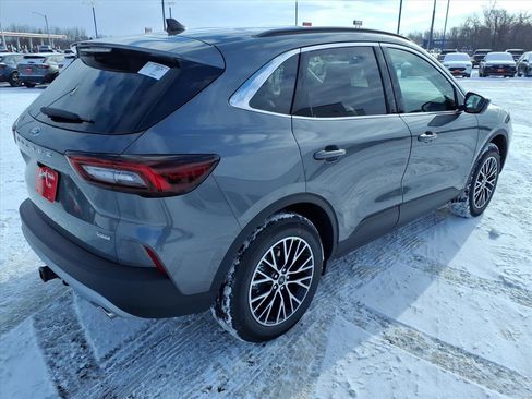 New 2026 Ford Escape SE w/ PHEV Premium Package image 3