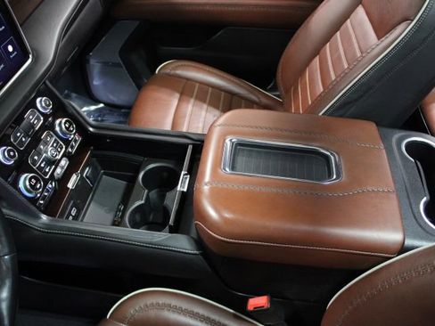 Used 2023 GMC Yukon Denali Ultimate image 33