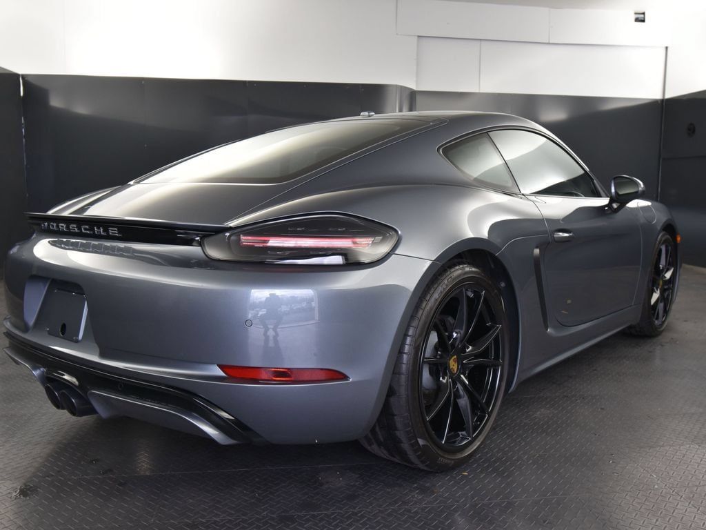 Certified 2025 Porsche 718 Cayman RWD image 38
