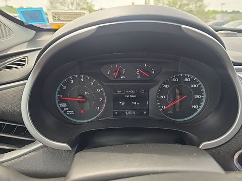 Used 2024 Chevrolet Malibu LT image 9