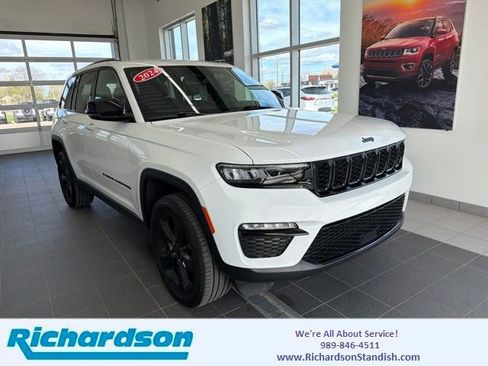 Used 2024 Jeep Grand Cherokee Limited w/ Black Appearance Package AWD/4WD image 1