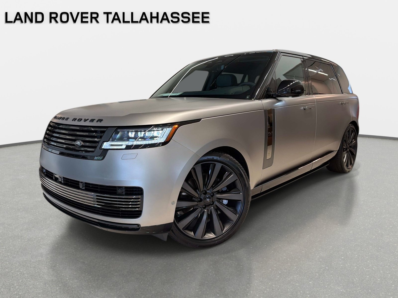 New 2026 Land Rover Range Rover SV AWD/4WD image 1