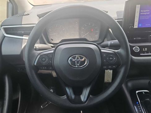 Used 2023 Toyota Corolla LE FWD image 11