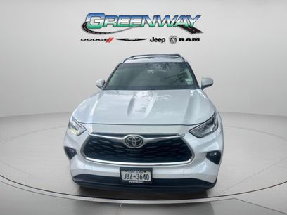 Used 2023 Toyota Highlander Limited