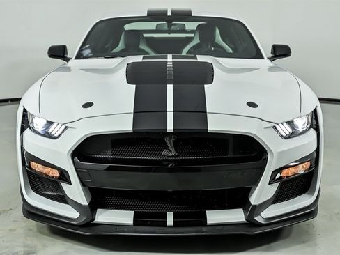 Used 2020 Ford Mustang Shelby GT500 w/ Carbon Fiber Track Pack RWD image 5
