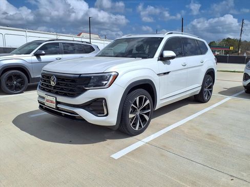 New 2026 Volkswagen Atlas SEL Premium R-Line AWD/4WD image 2