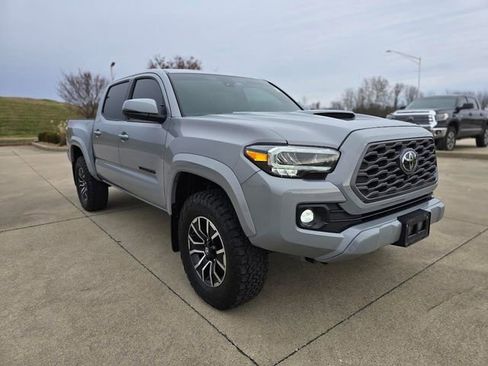 Used 2020 Toyota Tacoma 4x4 Double Cab image 3