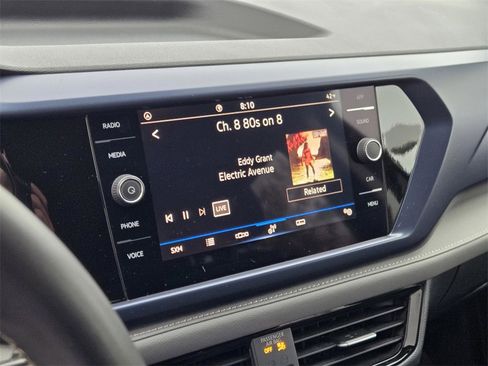 Used 2024 Volkswagen Taos SE image 21