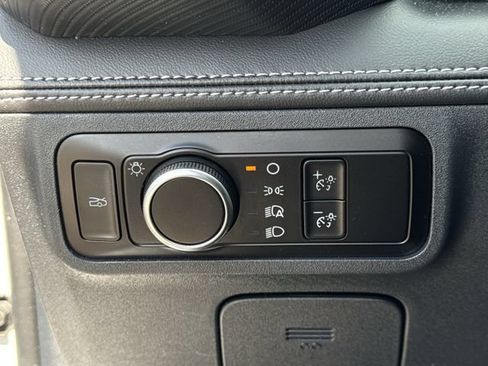 Used 2025 Ford Mustang Premium RWD image 22