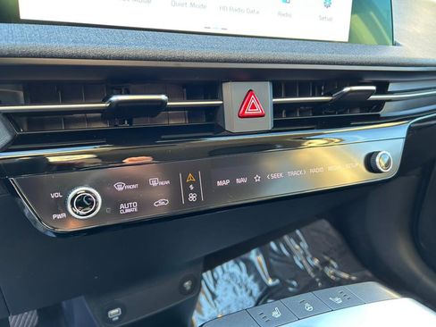 Used 2024 Kia EV6 Light image 32