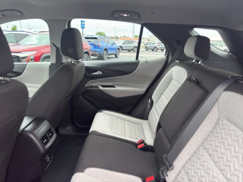 Certified 2024 Chevrolet Equinox LS w/ Driver Confidence II Package AWD/4WD image 32