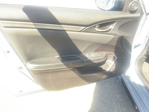 Used 2021 Honda Civic Sport image 5