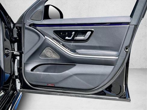 Used 2022 Mercedes-Benz S 500 S 500 image 19