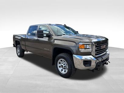 Used 2015 GMC Sierra 2500 4x4 Crew Cab w/ Sierra Convenience Package