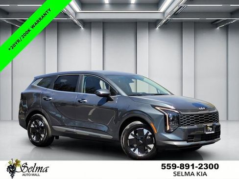 New 2026 Kia Sportage LX image 1