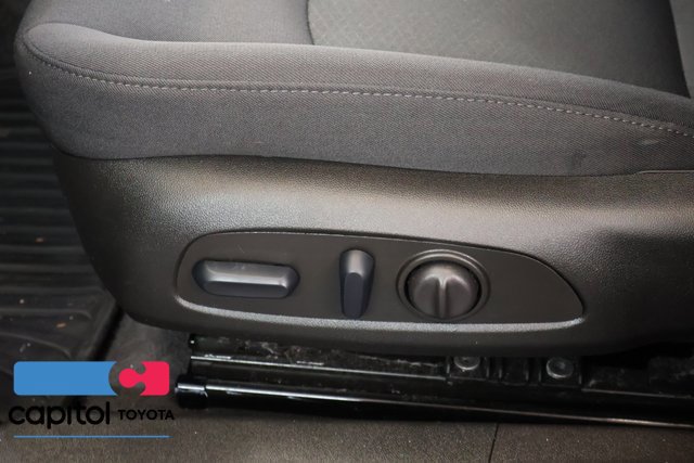 Used 2024 Chevrolet Malibu RS FWD image 12