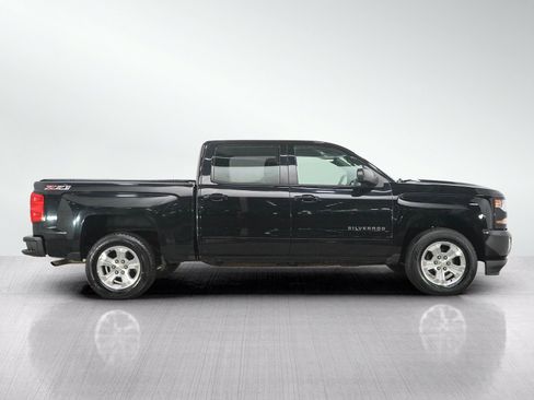 Used 2017 Chevrolet Silverado 1500 LT w/ All Star Edition AWD/4WD image 6