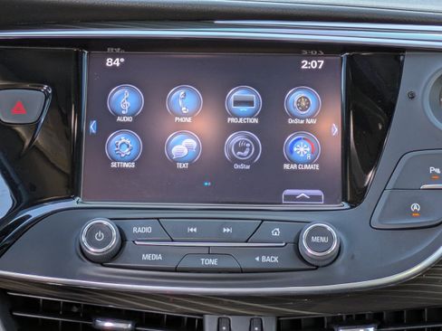 Used 2019 Buick Envision Essence image 18