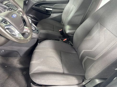 Used 2017 Ford Transit Connect XLT image 12