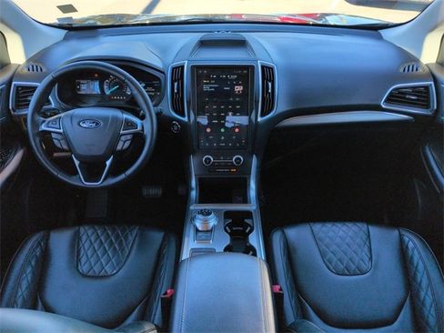 Certified 2024 Ford Edge Titanium image 15