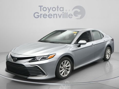 Used 2023 Toyota Camry LE w/ Convenience Package FWD image 24