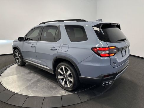 Certified 2024 Honda Pilot Elite image 5