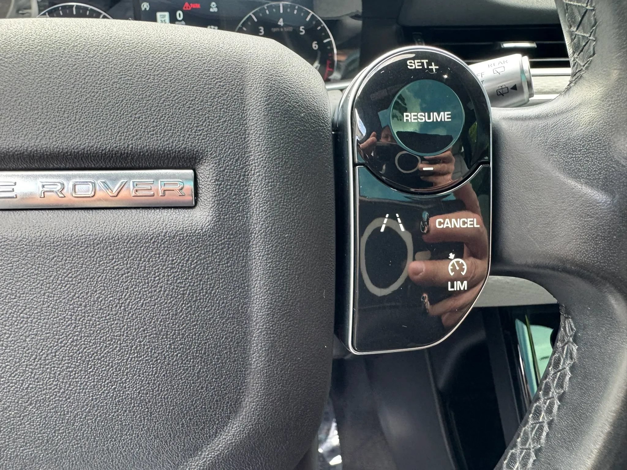 Used 2020 Land Rover Range Rover Evoque S AWD/4WD image 32