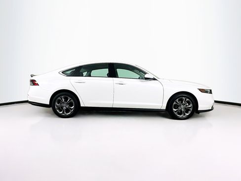 Used 2024 Honda Accord EX image 10