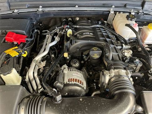 Certified 2023 Jeep Gladiator Rubicon w/ Cold Weather Group image 25