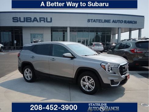 Used 2024 GMC Terrain SLE AWD/4WD image 1