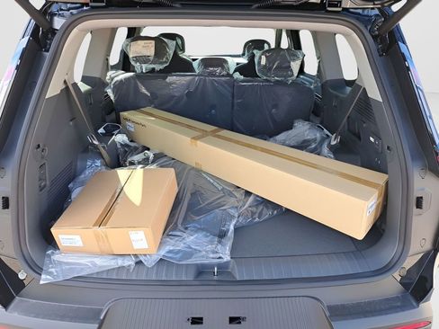 New 2026 Kia EV9 Wind image 13