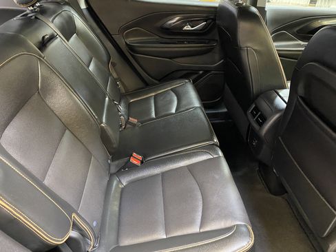 Used 2023 GMC Terrain AT4 image 27