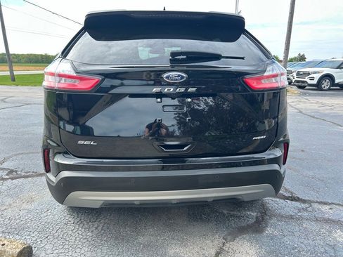 Used 2022 Ford Edge SEL w/ Convenience Package image 4