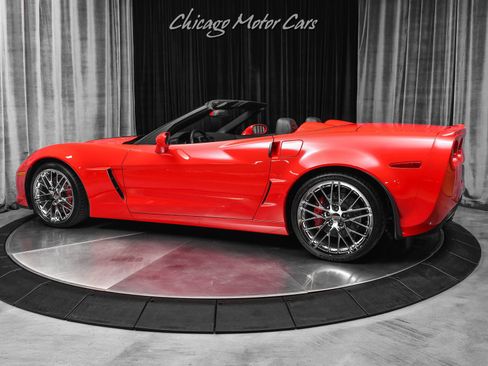 Used 2013 Chevrolet Corvette 427 w/ 1SB Preferred Equipment Group RWD image 3