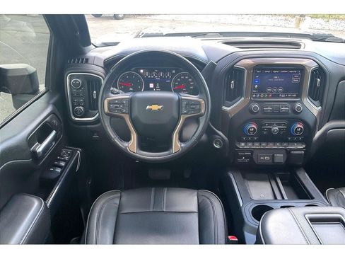 Used 2022 Chevrolet Silverado 3500 High Country w/ Z71 Off-Road Package AWD/4WD image 6