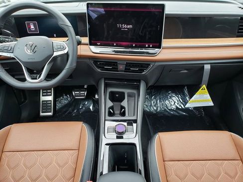 New 2026 Volkswagen Tiguan SEL R-Line AWD/4WD image 9