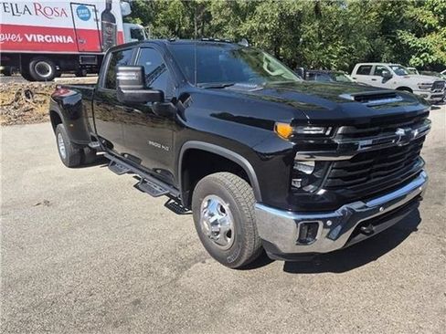 Used 2025 Chevrolet Silverado 3500 LT w/ Safety Package AWD/4WD image 10