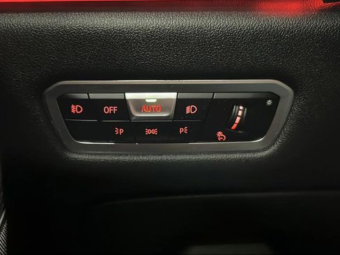 Used 2022 BMW X7 xDrive40i w/ Premium Package image 19