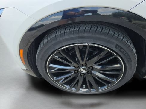 Used 2025 Cadillac Lyriq Luxury w/ LPO, Floor Liner Package AWD/4WD image 31