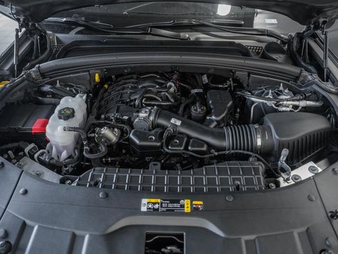 New 2025 Jeep Grand Cherokee L Limited w/ Luxury Tech Group II image 18