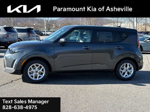 New 2025 Kia Soul LX image 3
