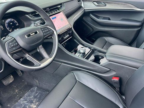 New 2025 Jeep Grand Cherokee Limited image 10