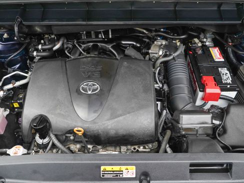 Used 2020 Toyota Highlander Platinum AWD/4WD image 36