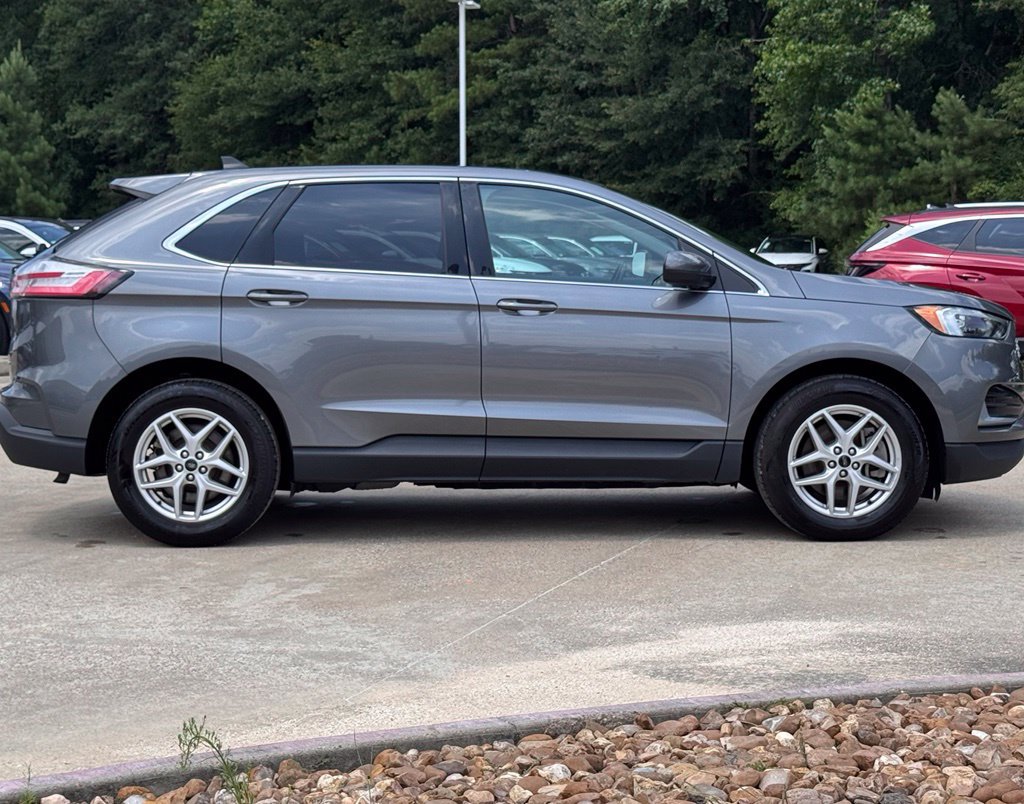 Used 2024 Ford Edge SEL AWD/4WD image 10